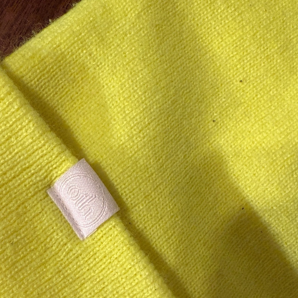 OTH - Bright Yellow Beanie - Picture 2 of 3